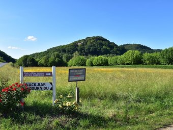 Villa Gorgeous House Near Saint-julien-de-lampon In Culture-rich Area