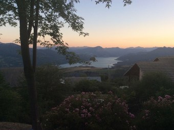 Beautiful Chalet With Terrace, Garden, Barbecue, Parking