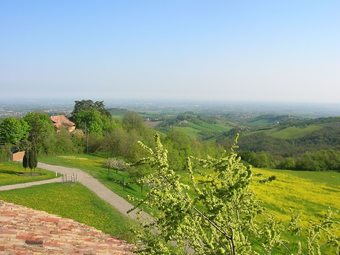 Agroturismo Apartment In A 19th Century Building, In The Hills With Stunning Views, Wifi