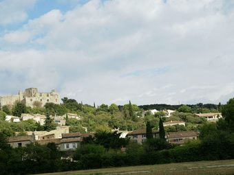 Modern Villa With Private Swimming Pool In L�denon