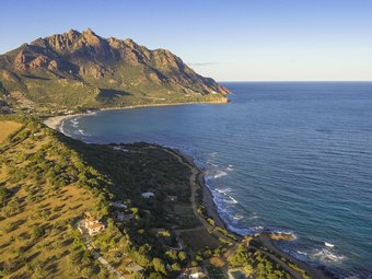 Panoramic Villa With Pool, 200 Meters From The Beach