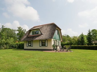 A Forest Villa With Spacious Garden And A View Over The Meadows