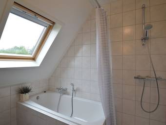 Modern Holiday Home In Gasselte Near Lake