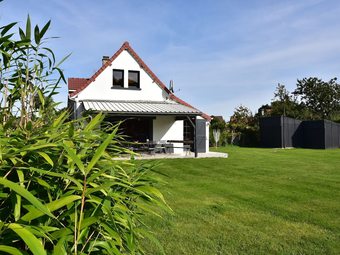 Sunlit Holiday Home With Private Garden In Picardy