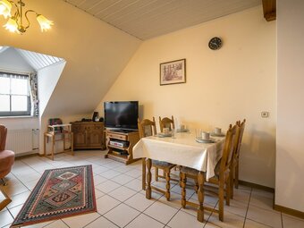 Apartamentos A Holiday Home In A Quiet Area With Various Facilities In A Splendid Region