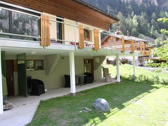 Spacious Apartment In St Niklaus Near Mattertal Ski Area