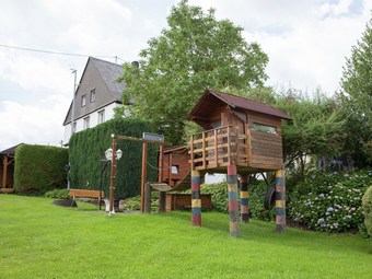 Beautiful Apartment In Morscheid-riedenburg Near Ski Trail