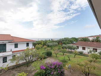 Cozy Holiday Home In Capo Vaticano With Pool