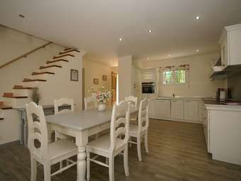 Beautiful Villa With A Quiet Location In The Green Hinterland Of Fr�jus