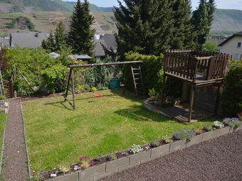 Comfortable Flat With View Of The Moselle Valley And Vineyards And Garden