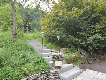 Cozy Apartment In Immerath With Fishing Near