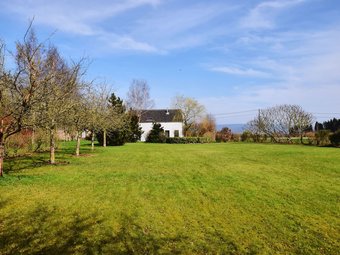 Spacious And Attractive Holiday Home In Peaceful Setting With Beautiful, Large Garden