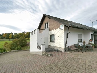 Modern, Fully Equipped Apartment With Beautiful Panoramic Views And Two Balconies