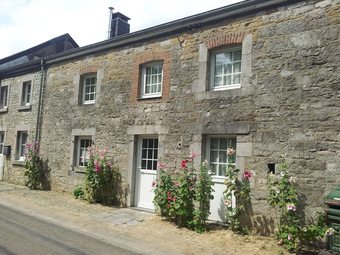 Vintage Holiday Home In Durbuy With Terrace, Garden, Parking