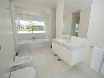 Modern Villa In �bidos Lisbon With Garden And Pool