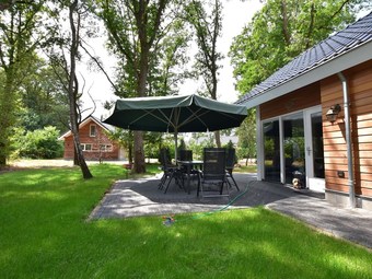 Exquisite Holiday Home In Reutum With Sauna