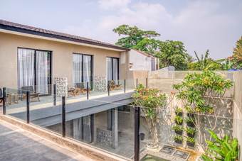 Hotel Reddoorz Premium @ Cilandak Timur 2