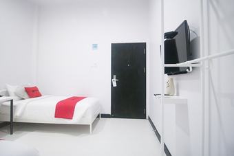 Hotel Reddoorz Plus @ Manokwari City Center