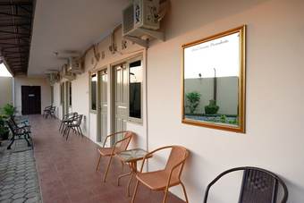 Hotel Reddoorz Near Gor Satria 3