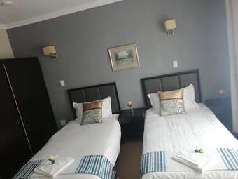 Hotel Atlantic Pearl Rivonia Guest House - Adults Only