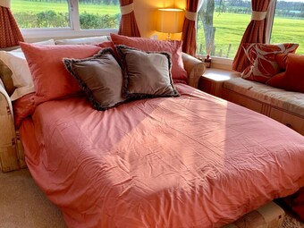 Cabana Charming 2-bed House