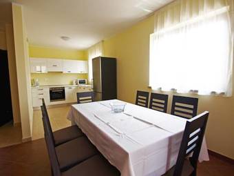 Apartments Smaragdna Villa