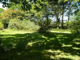 River Cottage A Country Retreat In Wooded Gardens
