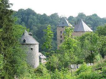 Apartment In Weywertz With Private Garden & Terrace