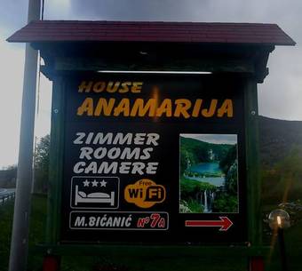 Hostal House Anamarija