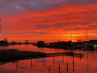 Jachthaven De Oerhaal Houseboats
