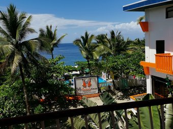 Hotel Mt. Bagarabon Beach And Mountain Resort