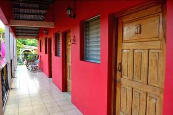 Hostal The Landing Hotel