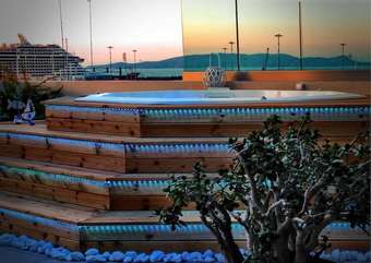 Apartamentos Luxury Sea-view Penthouse With Jacuzzi