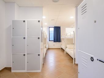 Hostal Benarrab� Hostel