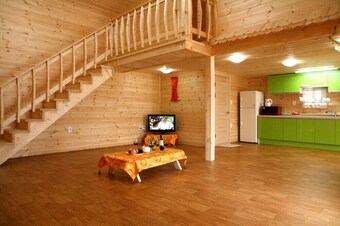 Dokbakgol Hanulbit Pension