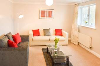 Apartamentos Hampton House