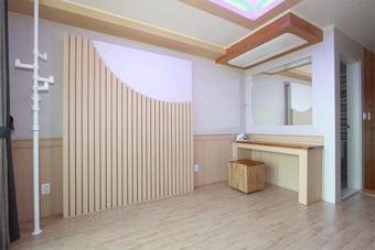 Dalbit (blue Road Town Pension)