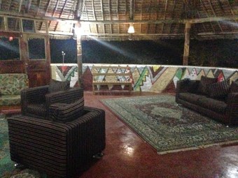 Posada African Sunrise Lodge & Campsite
