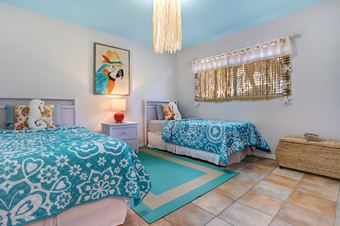 Boatabella - A Vibrant Coastal Retreat