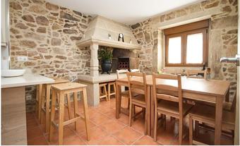 Villa House - 4 Bedrooms With Wifi - 107751