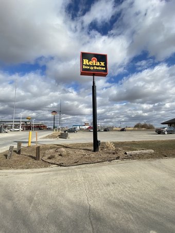 Hotel Relax Inn And Suites