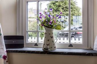 Chapel View - 2 Bedroom Cottage -