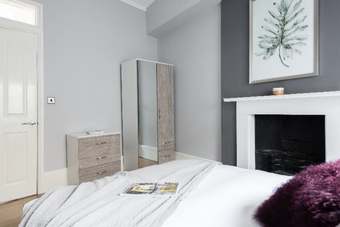 The Riverside Escape - 3bdr In 3 Central Apartments