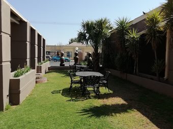 Bed & Breakfast Times Premier Lodge