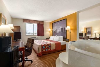 Hotel Super 8 By Wyndham Clawson/troy/detroit Area