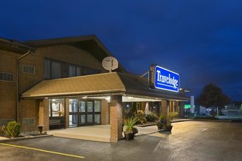 Hotel Travelodge By Wyndham Owen Sound