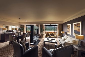 Soho Hotel & Casino At Sun City Resort