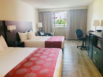 Ramada By Wyndham Kingston Hotel & Conference Centre