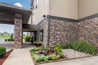 Hotel Comfort Suites