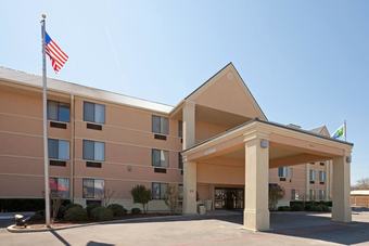 Hotel Brownwood Express Inn & Suites